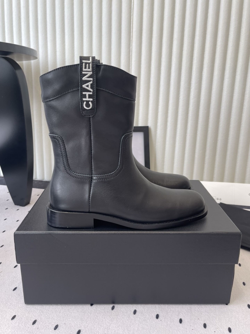 Ch**el boots